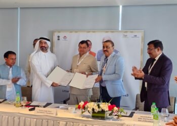 दुबई में सीएम धामी की उपस्थिति में ₹11925 करोड़ के इनवेस्टमेंट एमओयू साइन