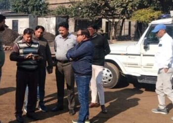 कोटद्वार : जशोधरपुर औद्योगिक क्षेत्र में प्रदूषण पर उप जिलाधिकारी की कार्रवाही, एक इकाई सीज कर कई को दी चेतावनी