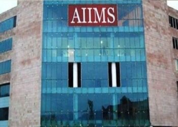 एम्स में शुरू हुई कोविड स्क्रीनिंग ओपीडी, दैनिक तौर पर सुबह 9 बजे से सांय 5 बजे तक होगी जांच, कोरोना के संभावित संक्रमण को देखते हुए संस्थान ने उठाया कदम