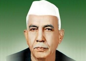 किसान दिवस : जानें पूर्व प्रधानमंत्री चौधरी चरण सिंह के बारें में महत्वपूर्ण जानकारी एवं रोचक तथ्य ………
