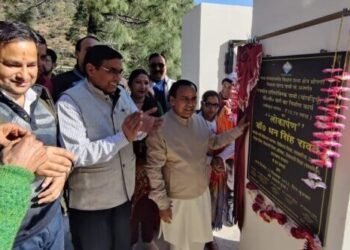 केंद्र व राज्य सरकार निरंतर रूप से जनता के हित में कर रही है कार्य – स्वास्थ्य मंत्री डॉ. धन सिंह रावत