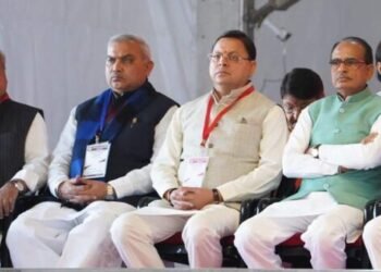 मध्यप्रदेश के निवनिर्वाचित मुख्यमंत्री डॉ. मोहन यादव के शपथ ग्रहण समारोह में शामिल हुये सीएम पुष्कर सिंह धामी