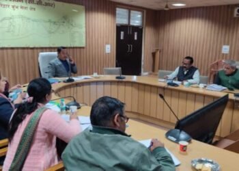 डीएम धीराज सिंह गर्ब्याल की अध्यक्षता में नगर निगम हरिद्वार के कार्यों की समीक्षा के सम्बन्ध में बैठक आयोजित, दिए निर्देश