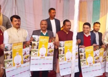 विकसित भारत संकल्प यात्रा के कार्यक्रम में लाभार्थियों को उत्कृष्ट कार्य के लिए किया सम्मानित