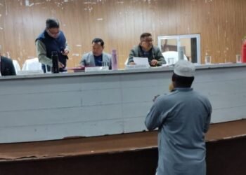 डीएम धीराज सिंह गर्ब्याल ने नगर निगम रूड़की के सभागार में सुनी जन समस्याएं, 40 शिकायतें हुई दर्ज, अधिकांश का मौके पर ही निस्तारण कर अधिकारियों को दिये आवश्यक दिशा निर्देश