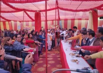 हरिद्वार के शंकराचार्य चौक और रुड़की नगर निगम में आयोजित हुआ विकसित भारत संकल्प यात्रा कार्यक्रम, मौके पर लोगों को दिया जा रहा योजनाओं का लाभ 