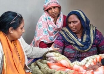 विधानसभा अध्यक्ष ने शहीद गौतम के घर जाकर दी सांत्वना