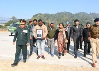 शहीद गौतम की अंतिम यात्रा में उमड़ा जनसैलाब