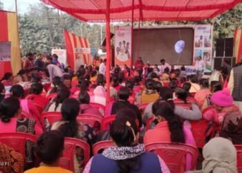 रुड़की के रामपुर और रेलवे स्टेशन में आयोजित हुई विकसित भारत संकल्प यात्रा, महिलाएं ले रही संकल्प यात्रा में बढ़चढ़ कर भाग, मौके पर लोगों को दिया जा रहा हैं लोगो को योजनाओं का लाभ 