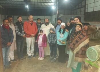 उत्तराखंड गो सेवा आयोग के अध्यक्ष डॉ. पंडित राजेन्द्र अंथवाल के दामाद नीतेश खुखसाल ने गोमाता की सेवाकर गोशाला में मनाया जन्मदिवस, पथमेडा महातीर्थ के गोवत्स गोपेश जी महाराज का लिया आशीर्वाद