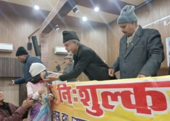 प्रसिद्ध समाजसेवी वैद्य टेक वल्लभ ने मार्गशीर्ष पूर्णिमा पर निशुल्क दिव्य औषधि खीर वितरण शिविर किया आयोजित, लोगों ने उठाया लाभ