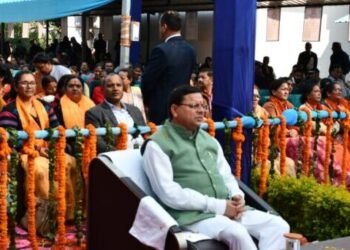 केन्द्र तथा राज्य सरकार परिवार के सदस्य की भांति जनता की चिंता कम करने का कर रही है प्रयास – मुख्यमंत्री पुष्कर सिंह धामी