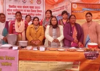 रुद्रपुर : विकसित भारत संकल्प यात्रा कार्यक्रम में ग्रामीण लाभार्थियों को अपने प्रक्षेत्र में किए गए उत्कृष्ट कार्य के लिए किया गया सम्मानित