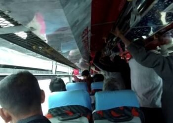 ARTO कोटद्वार ने बिना फिटनेस के चल रही GMOU की बस को किया सीज, जल्द ही सचल दल के वाहन से होगी चेकिंग शुरू