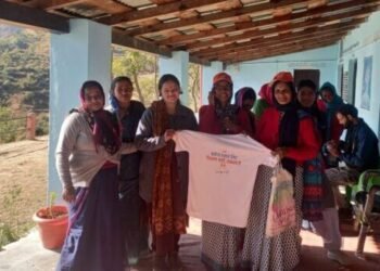 चमोली : विकसित भारत संकल्प यात्रा के पहुंचने पर ग्रामीणों ने किया जोरदार स्वागत