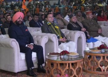 राज्यपाल एवं मुख्यमंत्री रेसकोर्स बन्नू स्कूल में आयोजित राम राग एक संध्या राम के नाम भजन संध्या में हुए शामिल।