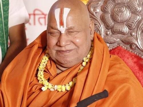 जगतगुरू रामभद्राचार्य का हाल जानने अस्पताल पहुँचे कैबिनेट मंत्री गणेश जोशी, मंत्री बोले : अब तबियत में काफ़ी सुधार