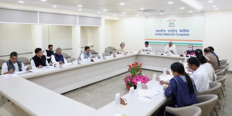 कांग्रेस ने टिहरी पौड़ी और अल्मोड़ा सीट पर प्रत्याशियों का किया ऐलान, हरिद्वार और नैनीताल सीट पर 18 मार्च के बाद होगा ऐलान