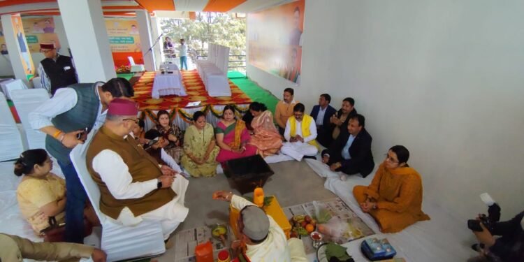 टिहरी लोकसभा के तहत भाजपा के चुनावी कार्यालय का उद्घाटन,Doon one complex में खुला कार्यालय