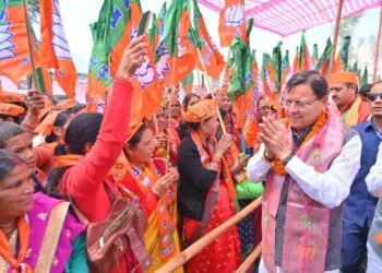उत्तराखंड में चुनाव प्रचार में ताकत झोंक रहे मुख्यमंत्री पुष्कर सिंह धामी हर रोज कर रहे चार-चार जनसभाएं