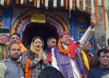 विधि- विधान से खुले  ग्यारहवें ज्योर्तिलिंग श्री केदारनाथ धाम के कपाट, हजारों की संख्या में श्रद्धालु रहे मौजूद