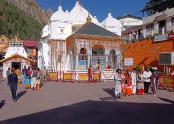 गंगोत्री और यमुनोत्री धाम में पिछले सर्वाधिक तीर्थयात्रियों के रिकॉर्ड टूटे