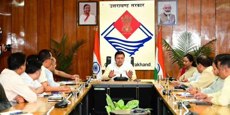 सुरक्षित और सुगम चारधाम यात्रा के लिए शासन और पुलिस के वरिष्ठ अधिकारी सड़क मार्ग से ग्राउंड जीरो पर यात्रा व्यवस्थाओं को देंखें -मुख्यमंत्री*