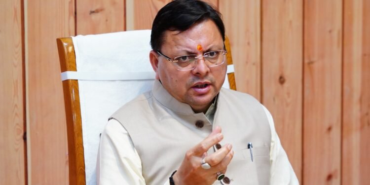 मुख्यमंत्री पुष्कर सिंह धामी ने सुबह-सुबह आवास में अधिकारियों संग की बैठक, कानून व्यवस्था और कावड़ मेल को लेकर दिए निर्देश