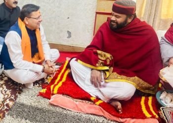 मुख्यमंत्री ने बदरीनाथ पहुंचकर  यात्रा व्यवस्थाओं का किया स्थलीय निरीक्षण।