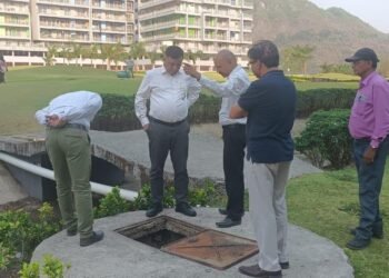 एमडीडीए उपाध्यक्ष ने पैसिफिक गोल्फ स्टेट व अन्य हाउसिंग प्रोजेक्ट्स में किया रेन वॉटर हार्वेस्टिंग का निरीक्षण,कई स्थानों पर मानकों में मिली कमी, एक सप्ताह में सुधार करने के दिये निर्देश,कई स्थानों पर मानकों में मिली कमी, एक सप्ताह में सुधार करने के दिये निर्देश