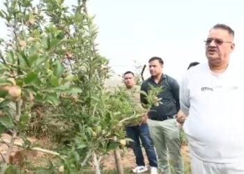 रानीखेत स्थित राजकीय उद्यान चौबटिया का आकस्मिक निरीक्षण करने पहुँचे कृषि मंत्री गणेश जोशी