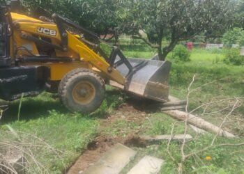 MDDA की अवैध प्लाटिंग के खिलाफ लगातार कार्रवाई जारी, उपाध्यक्ष बंशीधर तिवारी के निर्देश पर कई अवैध प्लाटिंग हुए ध्यस्त