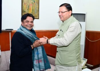 मुख्यमंत्री पुष्कर सिंह धामी से मिले फिल्म अभिनेता राजपाल यादव