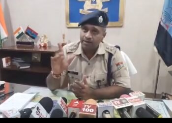 AC रूम में छोटी बच्चियों के साथ मौलवी करता था गंदा काम