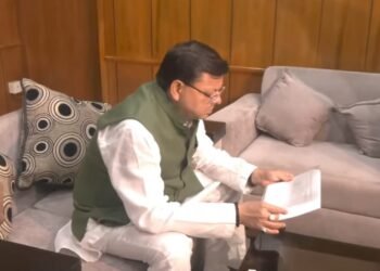 एक्सन में सीएम धामी,अचानक पुलिस मुख्यालय में औचक निरीक्षण के लिए पहुंचे