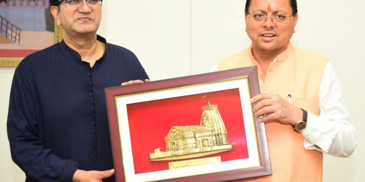 CM से मिले केंद्रीय फिल्म प्रमाणन बोर्ड के अध्यक्ष  प्रसून जोशी और अनुमान खेर