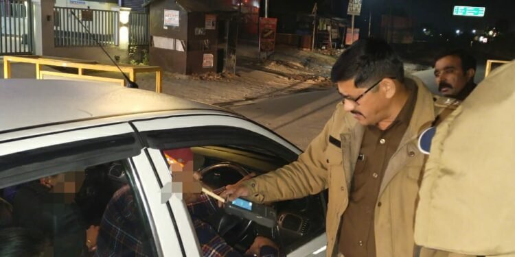 एसएसपी देहरादून के निर्देशों पर पूरे जिले में पुलिस का लगातार चलाया जा रहा सघन चेकिंग अभियान