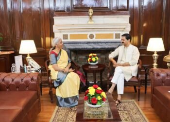 केंद्रीय वित्त मंत्री निर्मला सीतारमण से मिले, केदारनाथ पुनर्निर्माण कार्यों और चारधाम यात्रा को लेकर की चर्चा