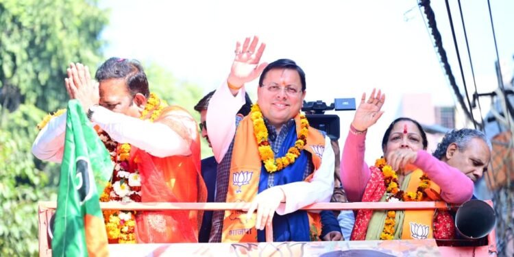 दिल्ली के रण में सीएम धामी का दंगल;फ्रंटफुट पर दिखे मुख्यमंत्री पुष्कर धामी, सियासी बयानों से विपक्षियों को खूब धोया