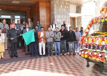 राज भवन में 7 मार्च से शुरू होगा वसंतोत्सव-2025, राज्यपाल ने प्रचार वाहनों को हरी झंडी दिखाकर रवाना किया