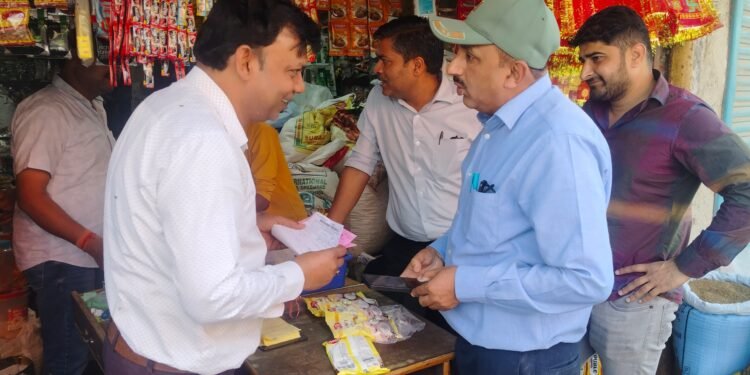 प्रदेशभर में एफडीए के ताबड़तोड़ छापे, अब तक पंद्रह सौ से अधिक दुकानों में छापे, दो दर्जन दुकानों को नोटिस, बड़ी मात्रा में कुट्टू का आटा किया गया नष्ट