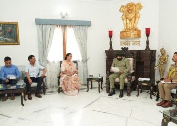 राजभवन सूचना परिसर मे आयोजित जन मिलन कार्य क्रम