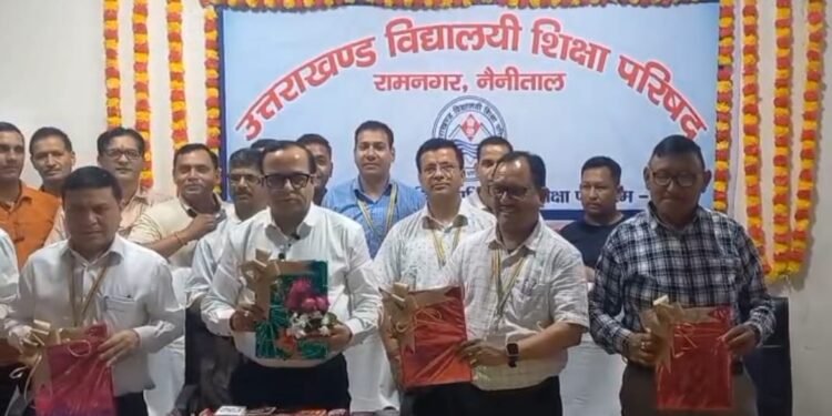 UK बोर्ड का 10वीं-12वीं का रिजल्ट घोषित हाईस्कूल में कमल और जतिन टॉपर, 12वीं में अनुष्का राणा नंबर वन