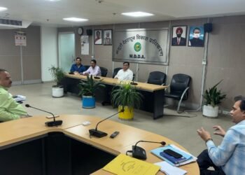 MDDA VC ने आर्किटेक्ट और ड्राफ्टमैन एसोसिएशन समेत वरिष्ठ अधिकारियों के साथ की महत्वपूर्ण बैठक