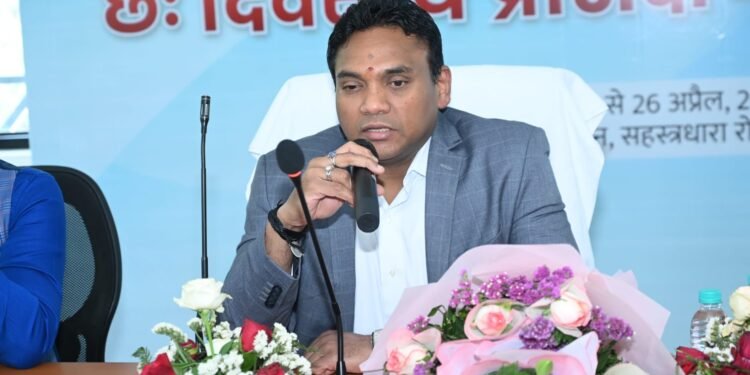 उत्तराखंड में नवचयनित औषधि निरीक्षकों का प्रशिक्षण प्रारंभ, गुणवत्तायुक्त औषधियों की उपलब्धता सुनिश्चित करने पर जोर — डॉ. आर. राजेश कुमार