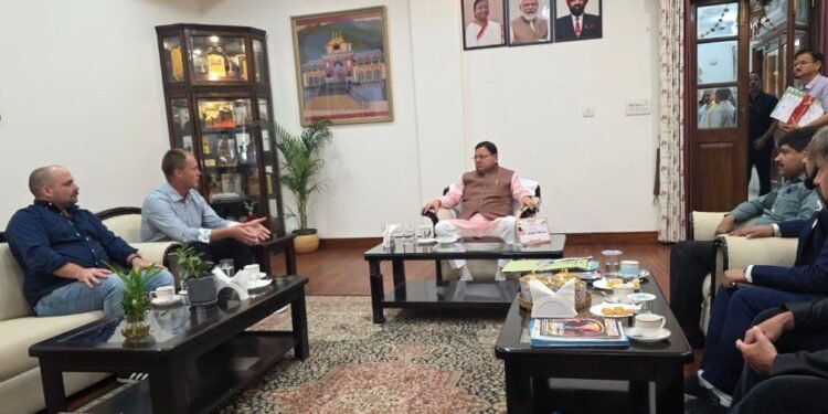 जयडे हैकेट की मुख्यमंत्री पुष्कर सिंह धामी से मुलाकात