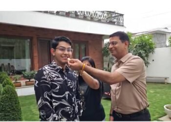 ICSE में टॉपर बने IAS अधिकारी के बेटे अर्णव पांडे