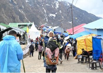 एक महीने में श्री केदारनाथ धाम यात्रा में लगभग 200 करोङ का कारोबार