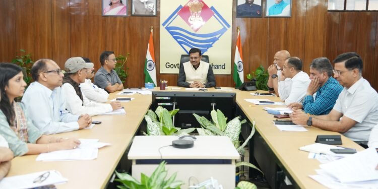 भारत सरकार द्वारा निर्देशित सुधार कार्यक्रमों को तेजी से लागू करें : मुख्य सचिव