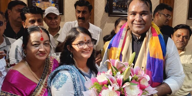 भा.ज.पा. महानगर अध्यक्ष सिद्धार्थ अग्रवाल के जन्मदिवस पर शुभकामनाओं का तांता